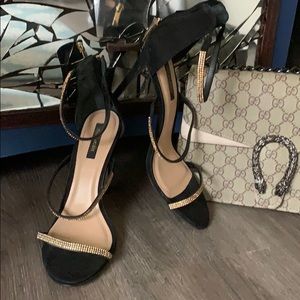 Gorgeous and sexy high hells